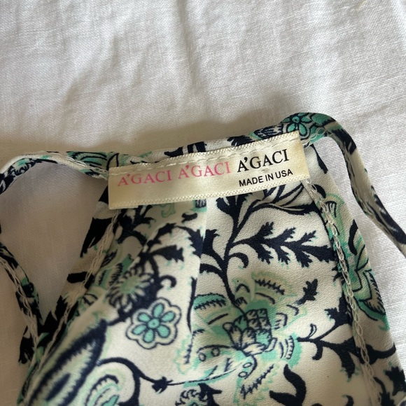 Agaci brand, size S, flowy halter top - Picture 2 of 3